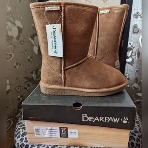 BEARPAW Women's boots size 6 - Hickory